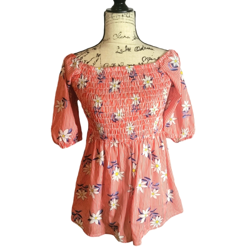 True destiny romper large Juniors Red‎ white floral print off shoulder